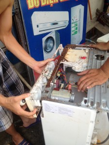 Dịch vụ:  sửa máy giặt Electrolux tại Vĩnh Phúc. Với đội ngũ thợ giỏi sửa nhanh, đảm bảo thiết bị chạy bền sau sửa chữa, có bảo hành dài hạn.
